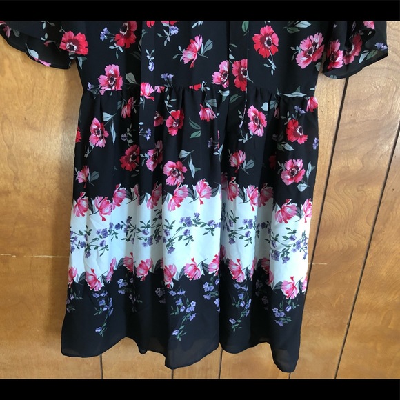 NWOT CeCe Flower Floral Mini Dress Size 2 - Picture 3 of 9